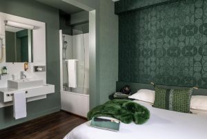 L Hôtel